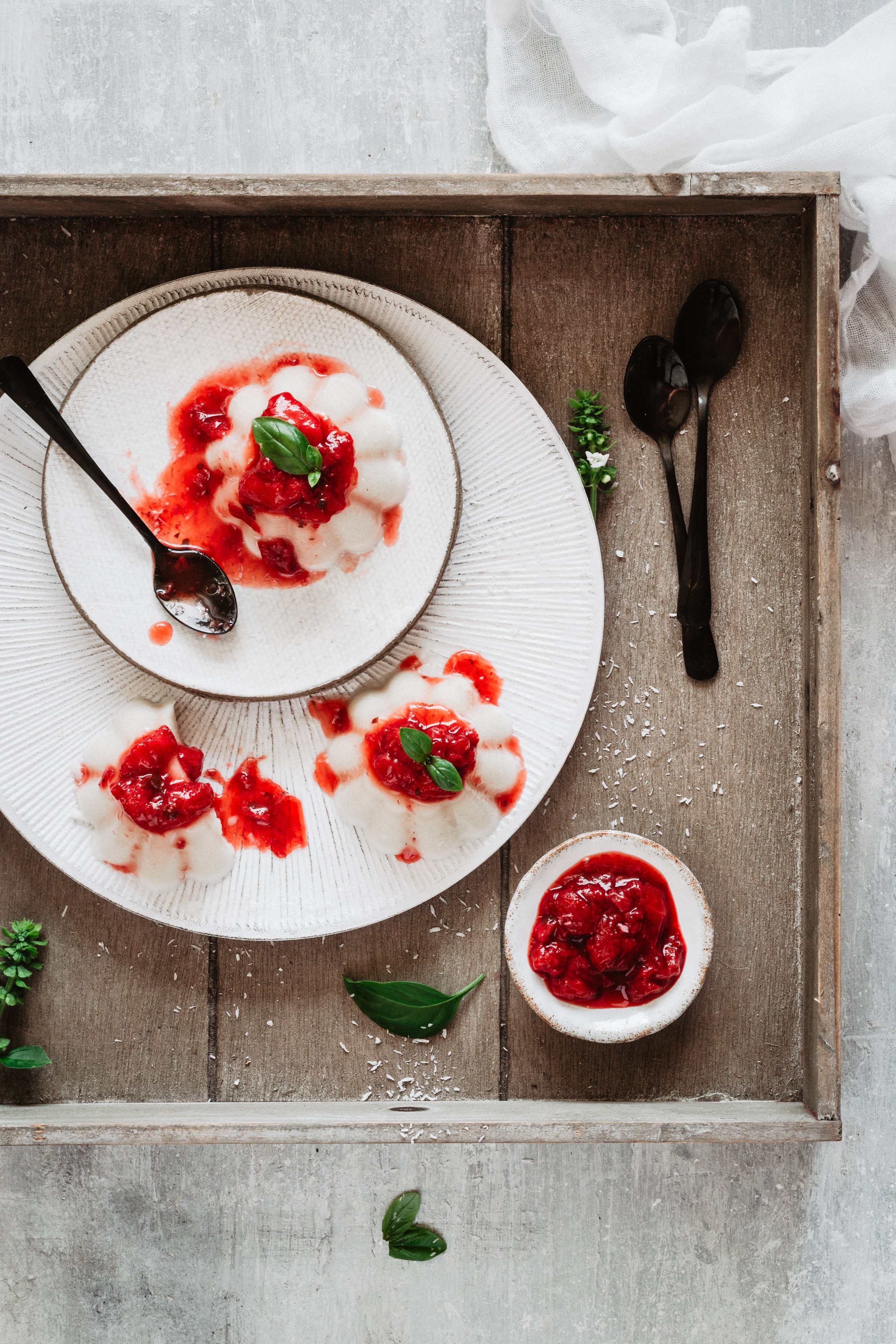 vegan coconut panna cotta