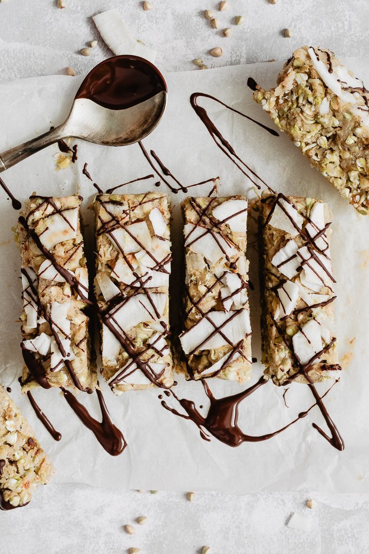 Sprouted buckwheat bars with coconut and lemon