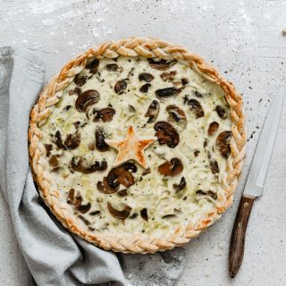 Easy vegetarian mushrooms leek quiche