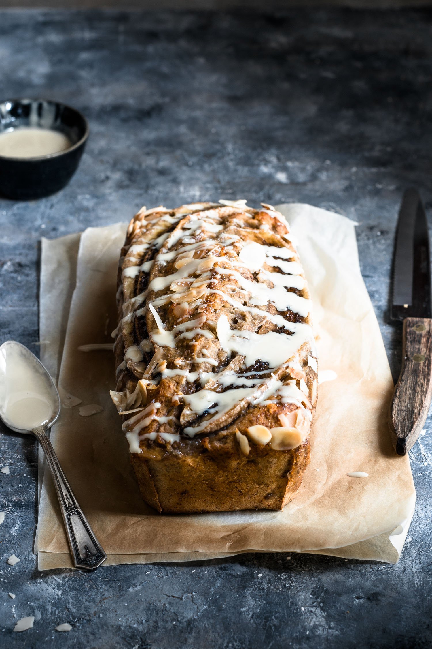 How to make an eggless banana bread with nuts