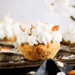 The best quick easy carrot cake muffins
