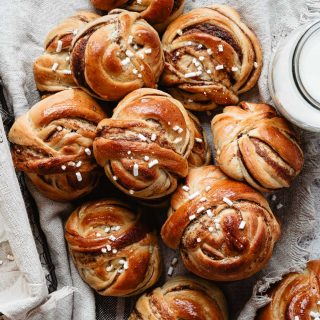 Cinnamon cardamom buns recipe