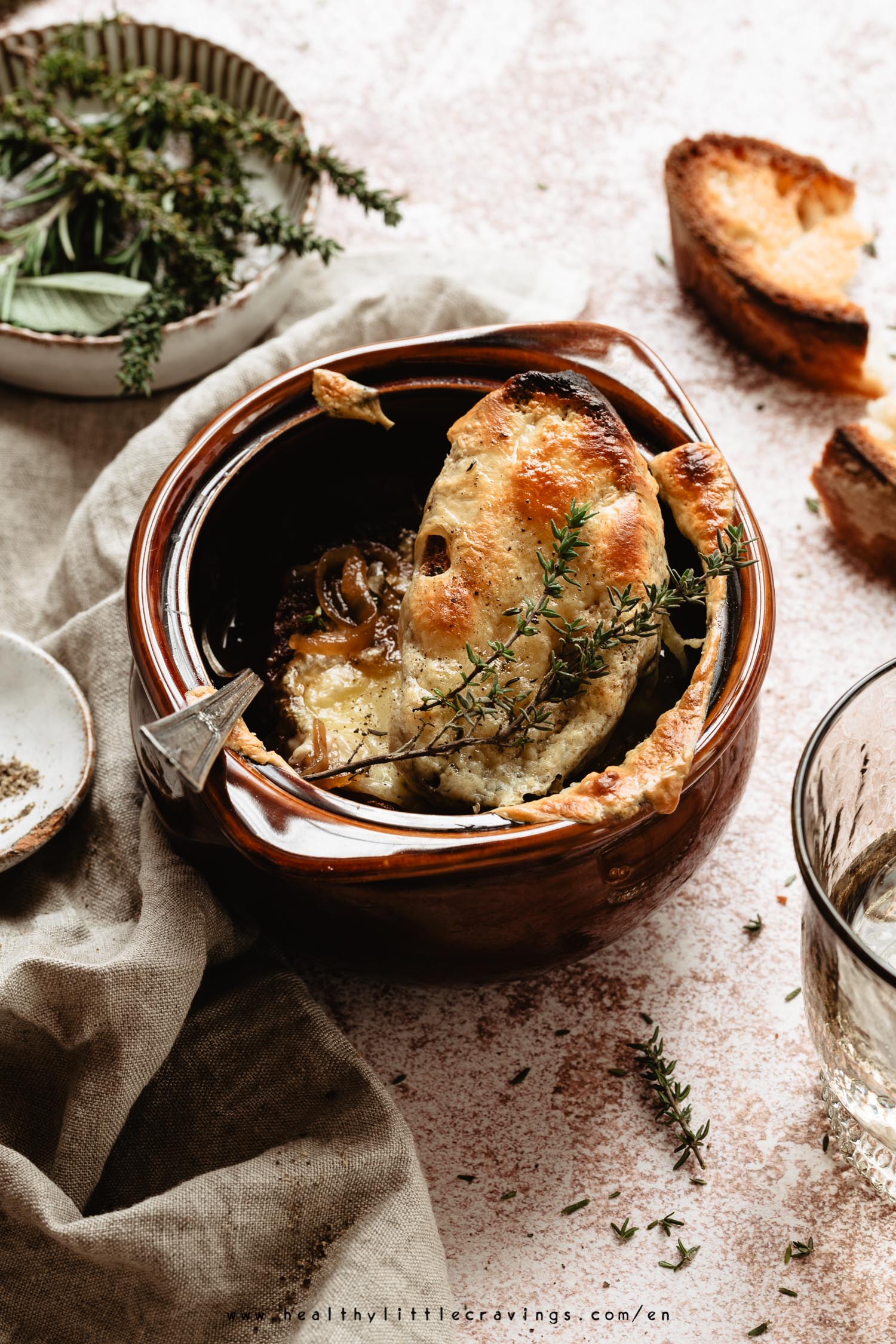 Easy vegetarian french onion soup  served with baguette