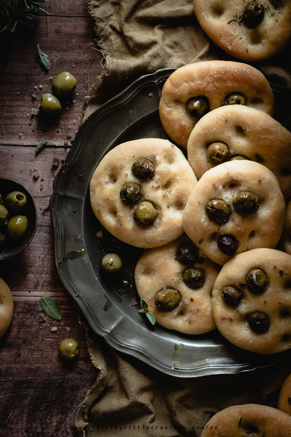 Italian Focaccia Recipe / Mini Olive Focaccias